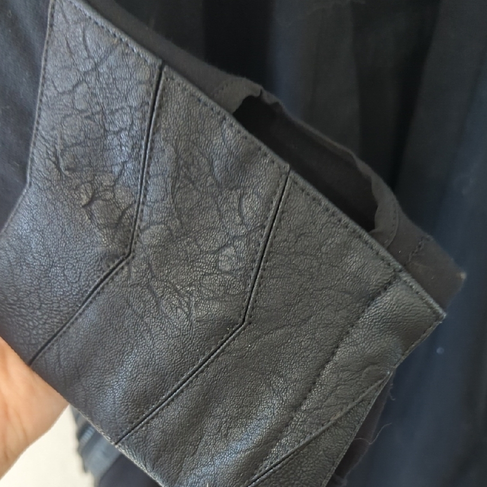 Blanc Noir Black Trench Coat for Women - Picture 8 of 9